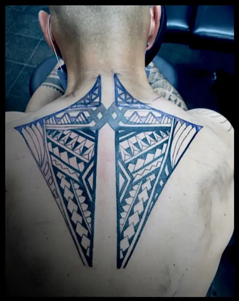 Skin City Tattoo & Piercing Tattoo auf dem Rücken